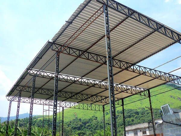 Cobertura metálica industrial instalada
